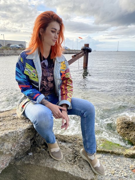 Flame Jade pornstar exclusive gallery