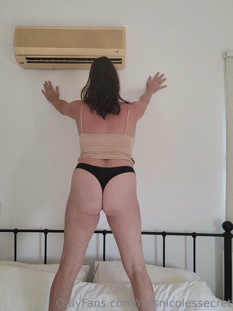 mrsnicolessecret thumbnail