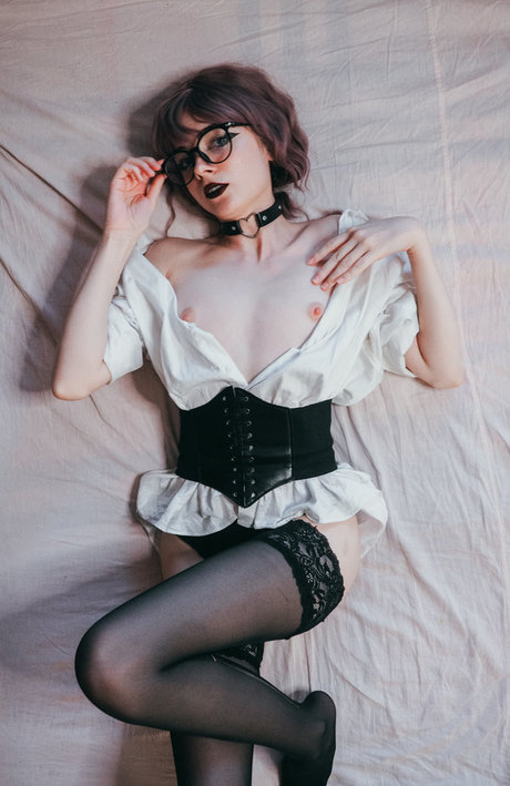 yourbabyvillian model hot image