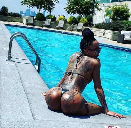 yoga instructor onlyfans free xxx photos