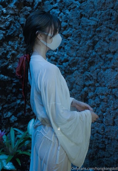 Hong Kong Doll erotic pornstar pics