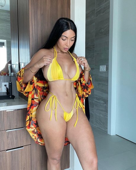 Sumeet Sahni hd actress images