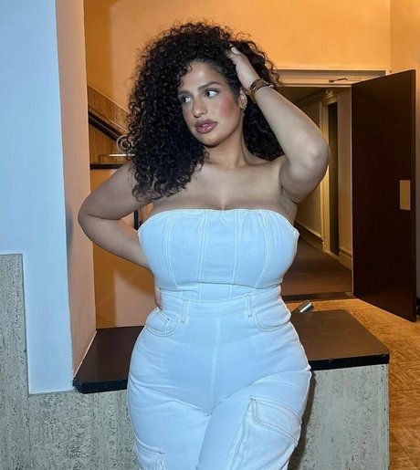 Anna Maria pretty star images