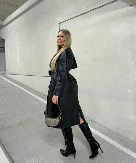 Lisa Amber pretty star galleries