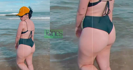 Bella Sant ASMR exclusive model image