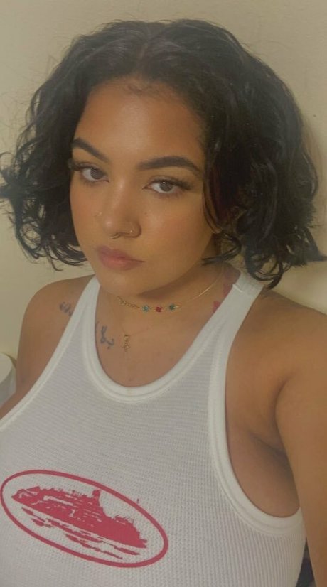 Boa Hancock adult model pics