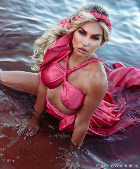 khloete pornographic model image
