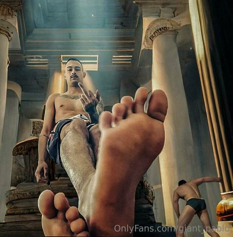 giant pablo best model pic