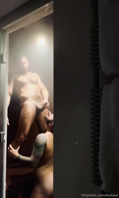 leobear sexy star img