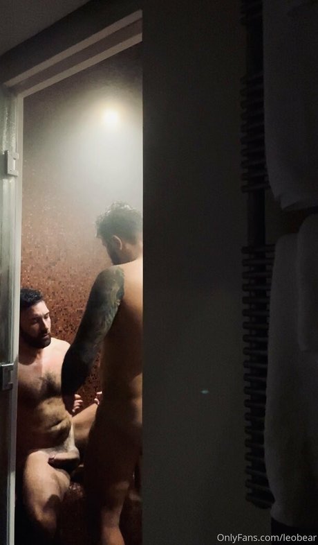 leobear model porn pictures