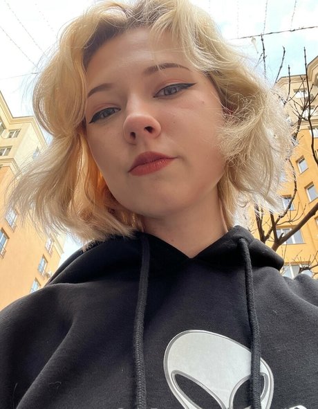 jenny shine model high quality photo