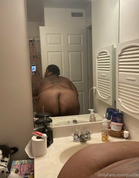 justfat model images