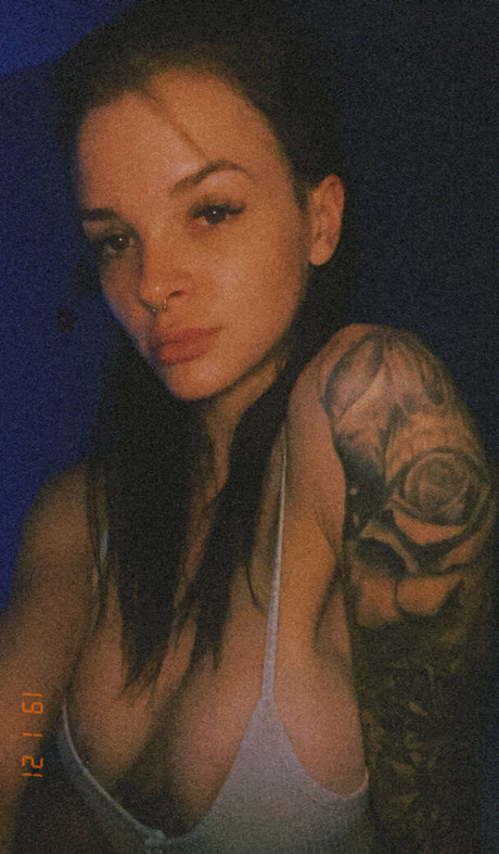 agirlnamedjager top actress img