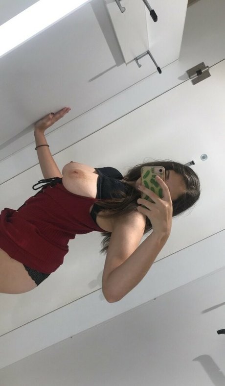 ohstix star naked pictures