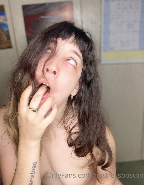 mistressboston adult model photo