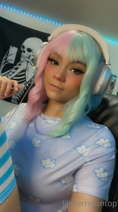 lilcherrryontopfree thumbnail