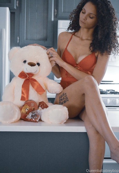 babieybop23 exclusive actress galleries