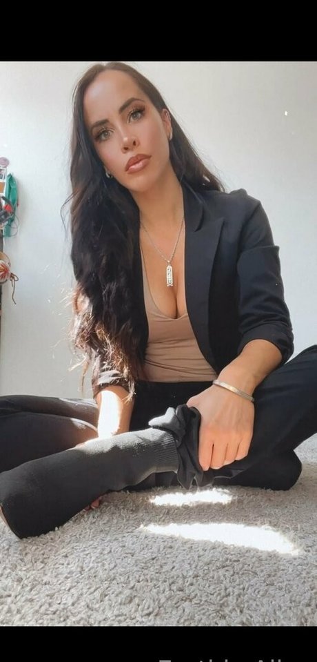 earthlyalien model sexy image