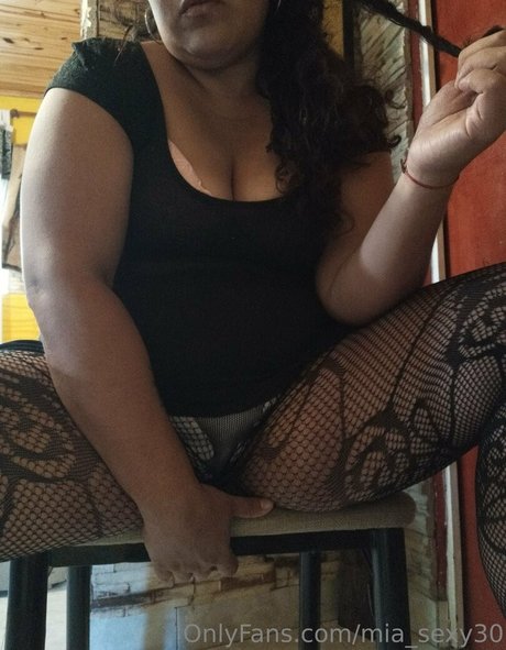 mia sexy30 xxx star images