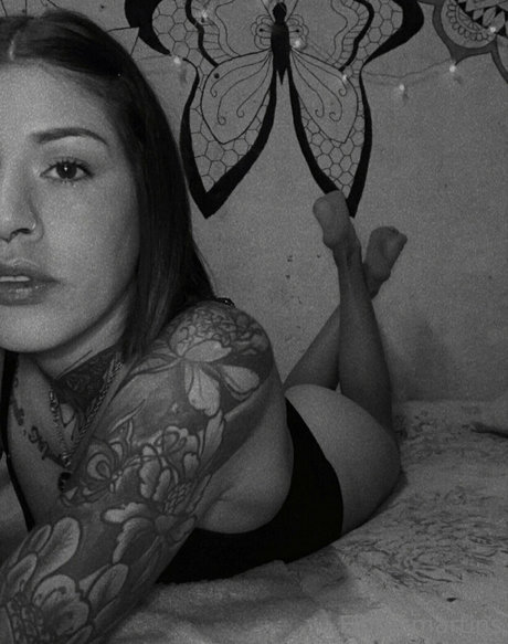 floresmartins nudes star galleries