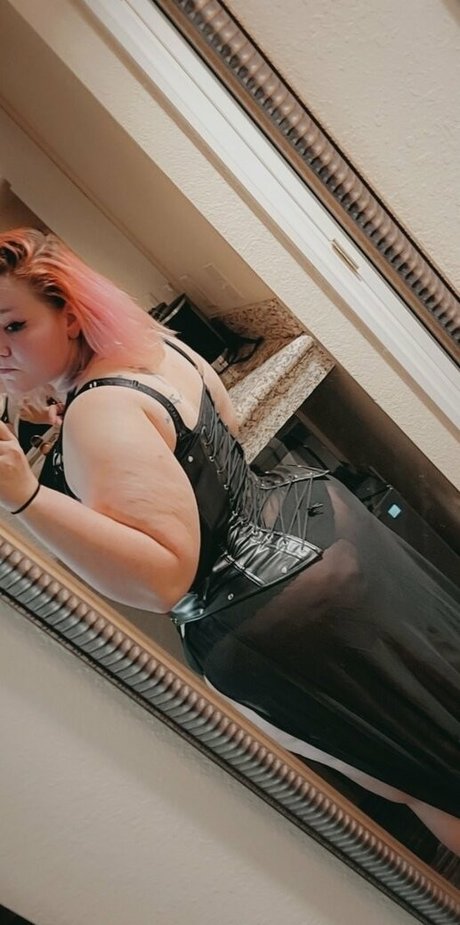 princesspeachrings model free pic