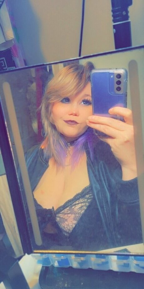 princesspeachrings pornographic actress photo