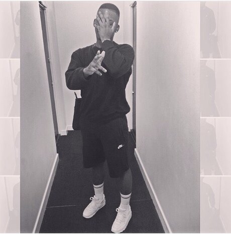 Officialss nude actress image