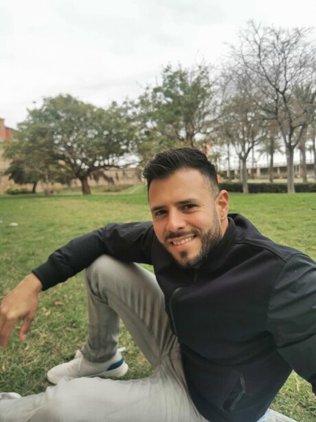 Fercho90 model naked image