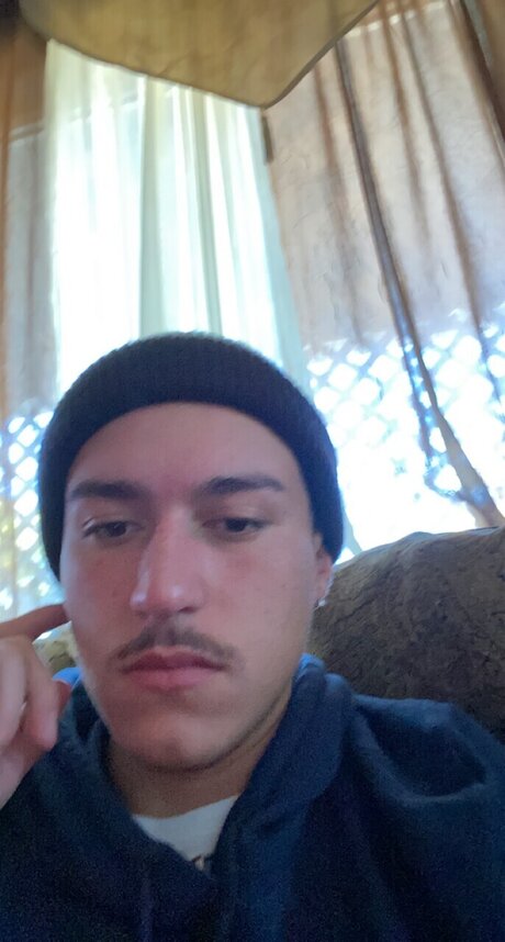 Elias Re art actress pictures