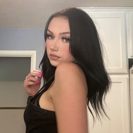 Kasey Kills_ pornstar top picture