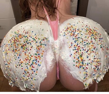 MaskedFeet art model photo