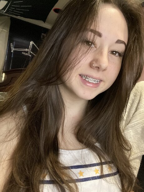 Dumbbroad pornstar sexy img