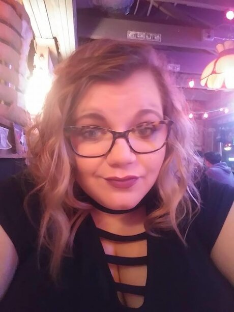 Daisy Cream model high quality gallery