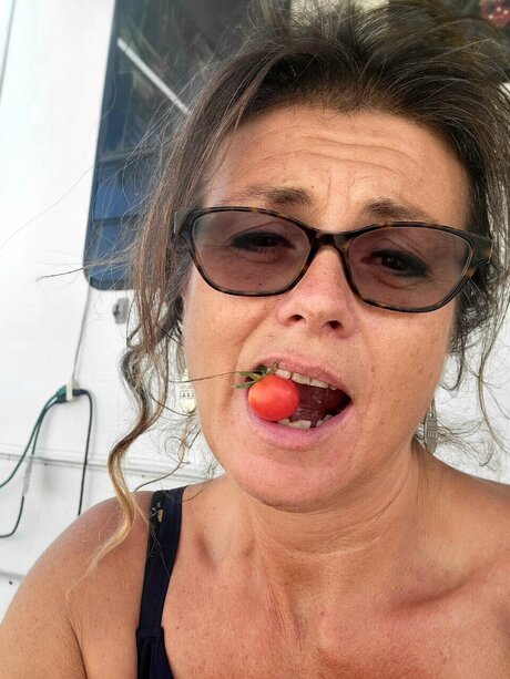 Mercy Sherwood nude model pictures