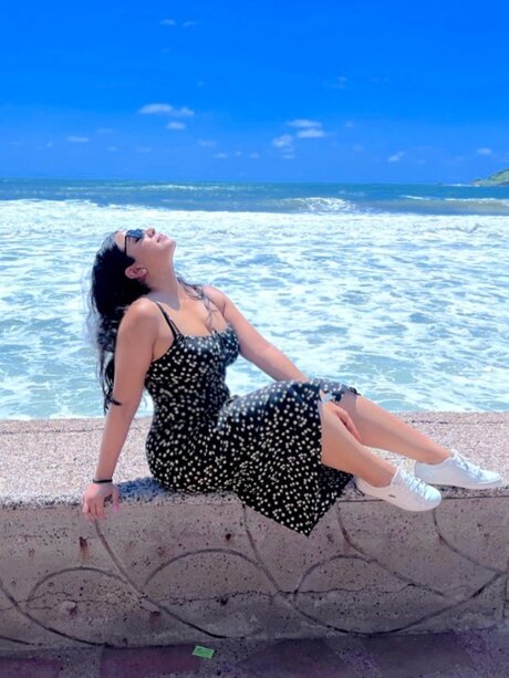 Roc o Gav model adult picture