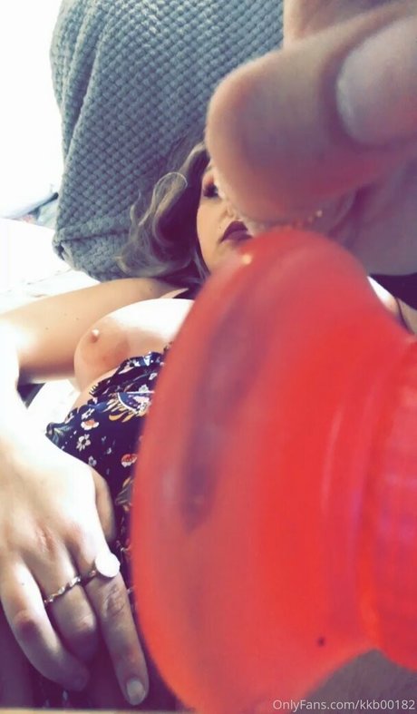 kkb00182 star adult photo