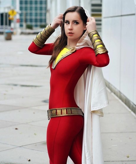 Raineemery adult model galleries