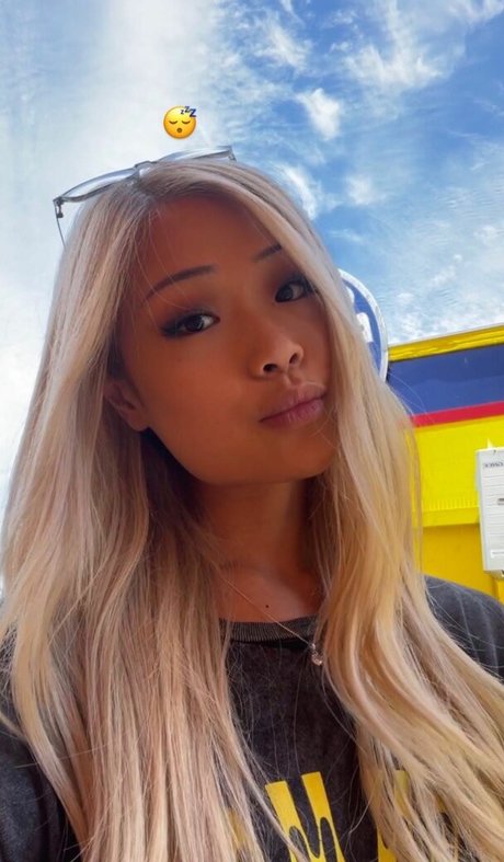 Sarinasong high quality pornstar gallery