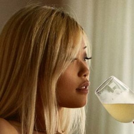 Sarinasong model porn pics