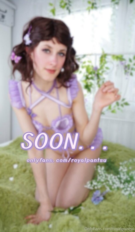 royalpantsu erotic actress picture