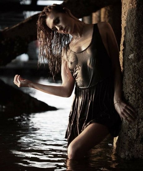 Tasya Teles star naked image