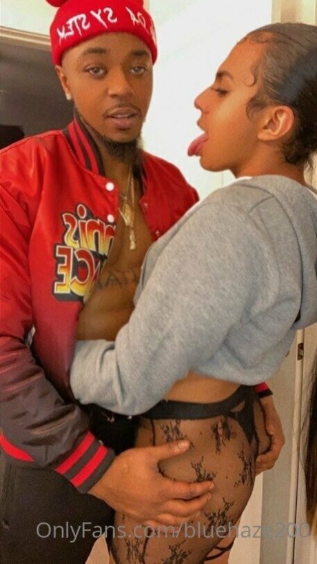 bluehaze200 naked star picture