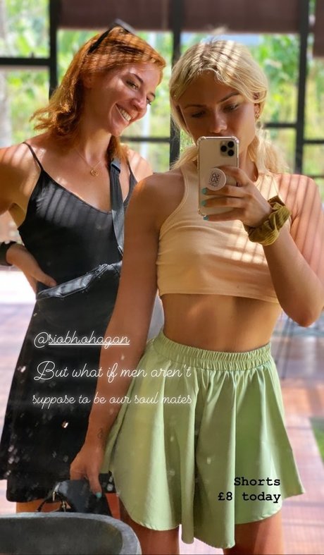 Sinead Hegarty adult model gallery