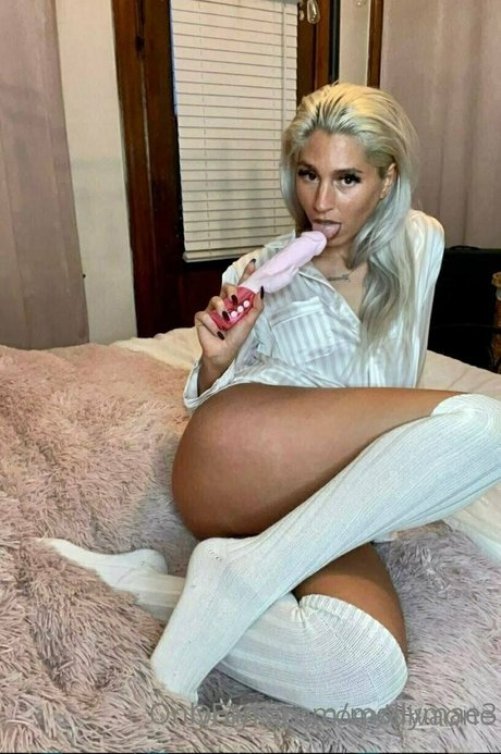 divaone pornstar nudes img