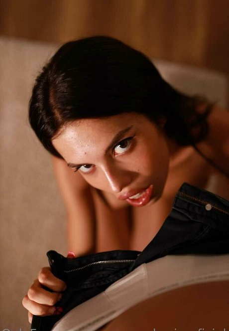 macarenalewis oficial star free pics