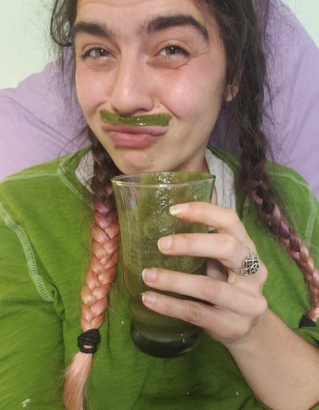 magicalswampgoblin star sexy pic