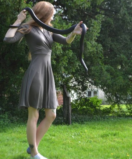 sleepyvegan model hd image