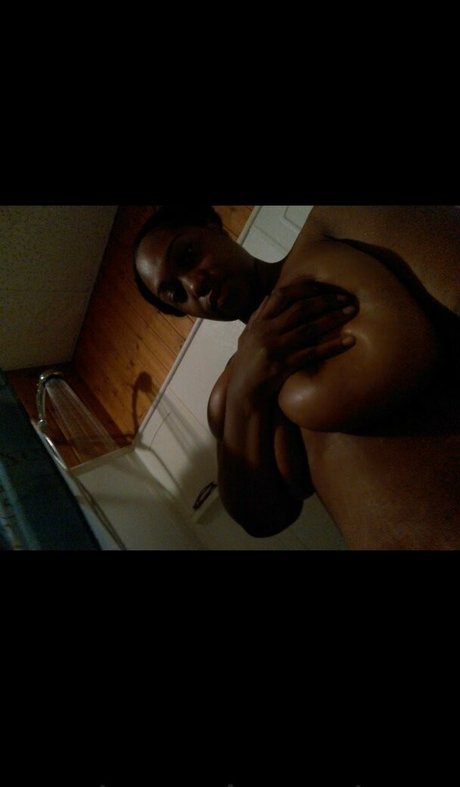 daagobbler star erotic archive