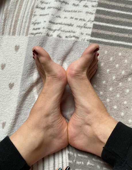 feetronnie pretty star archive