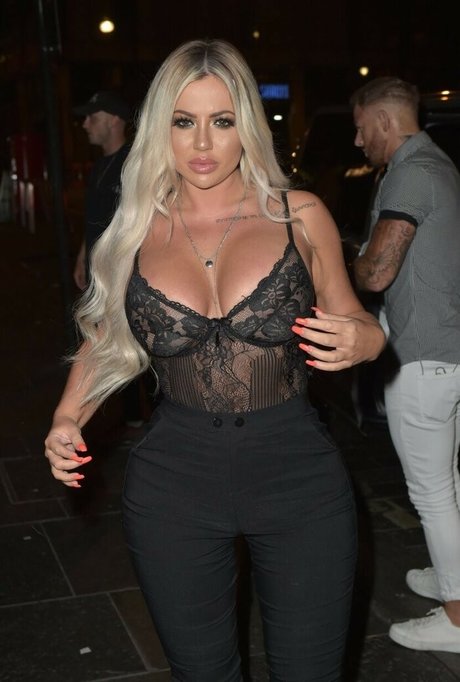 Holly Hagan nudes model picture
